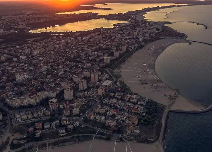 توميس * كونستانتا