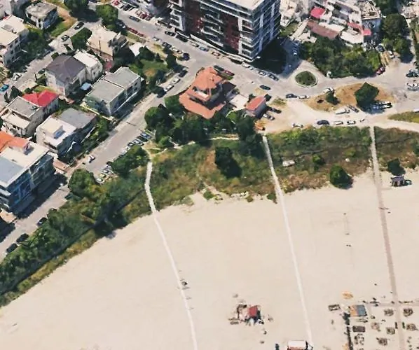 توميس * كونستانتا