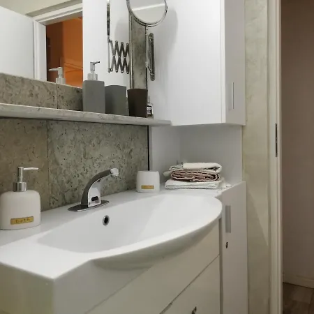 Tomis Apartament Apartment *